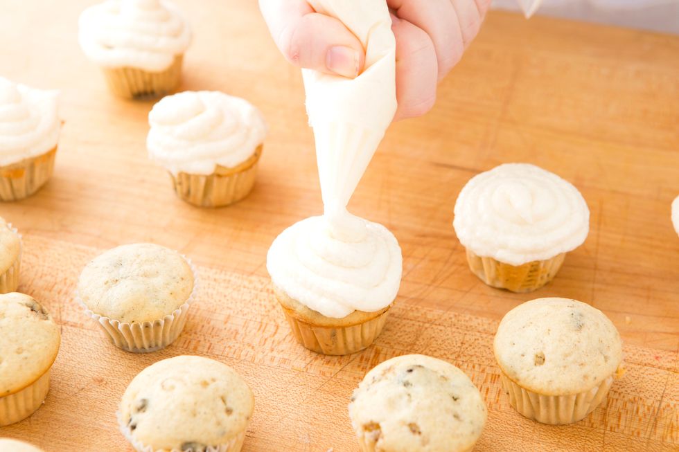 Once the cupcakes are completely cooled, fill a piping bag with  frosting and frost your cupcakes.