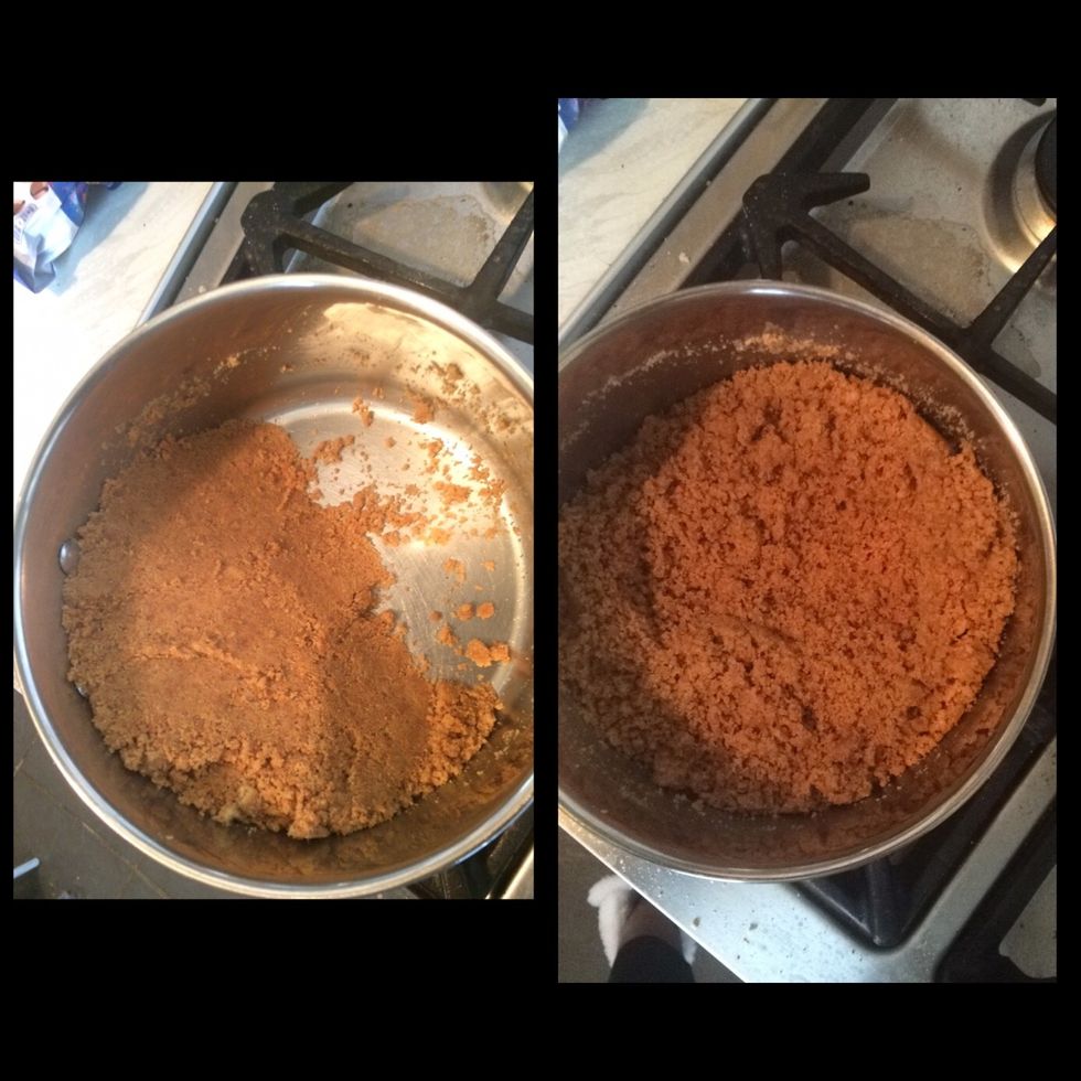 Once the mixture starts to stick together or look like shiny crumbs you're there! and its ready to be taken off the hon and left to cool.