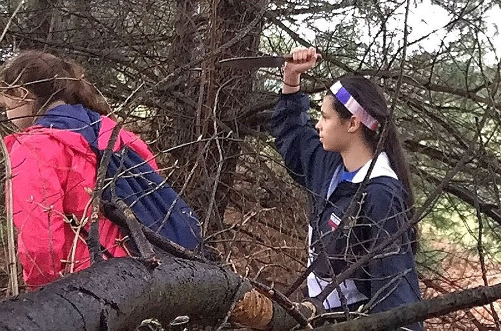 Once the number of tributes goes down to lower numbers, use the element of surprise to eliminate the rest.