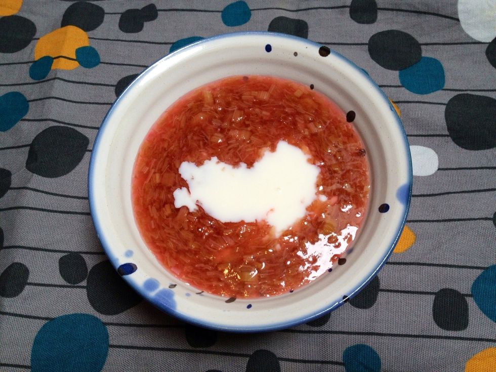 Once the "soup" has cooled down - it doesn't have to be cold but you shouldn't burn your tongue either - enjoy it as it is..