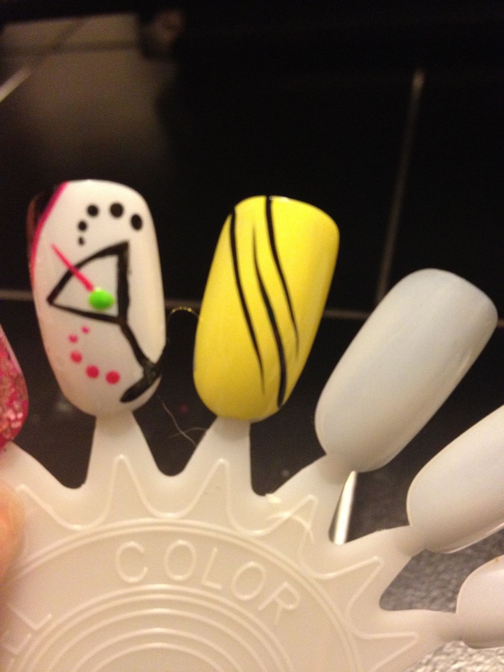 Once you have completed your first stripe, start making the corresponding stripes starting at different directions. It is quite hard to explain, so I made a video on the next slide :)