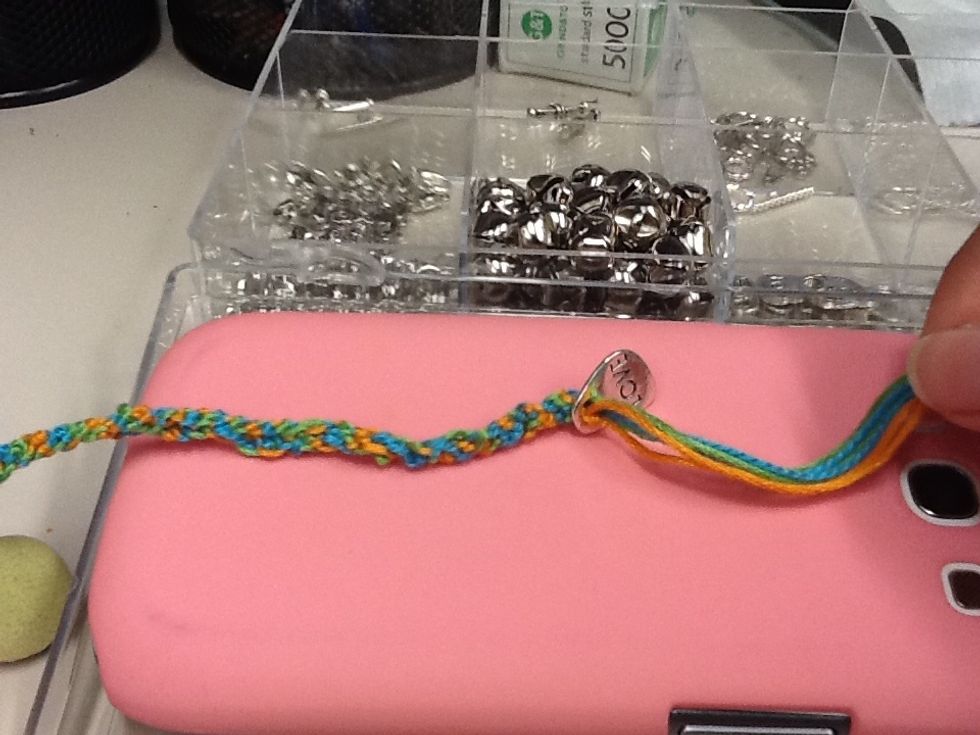 Once you have reached the desired length, you can put any accessories at its end.