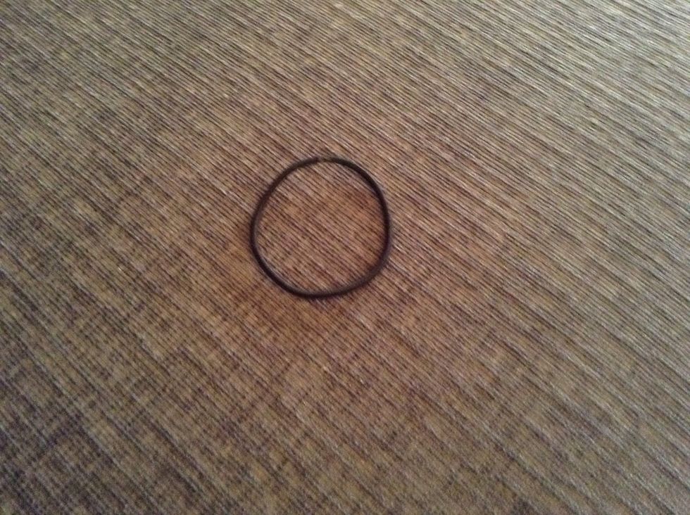 Once you have your hair tie , you can start the process . ( the thin hair ties tend to work the best!)