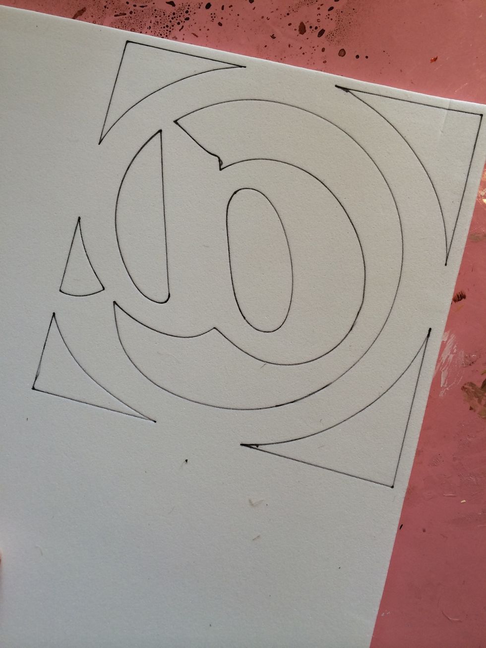 Once you remove your stencil, you should have a complete outline like this.