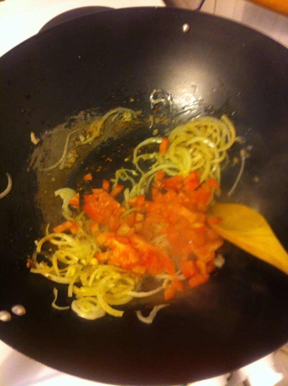 One chopped tomatomo added