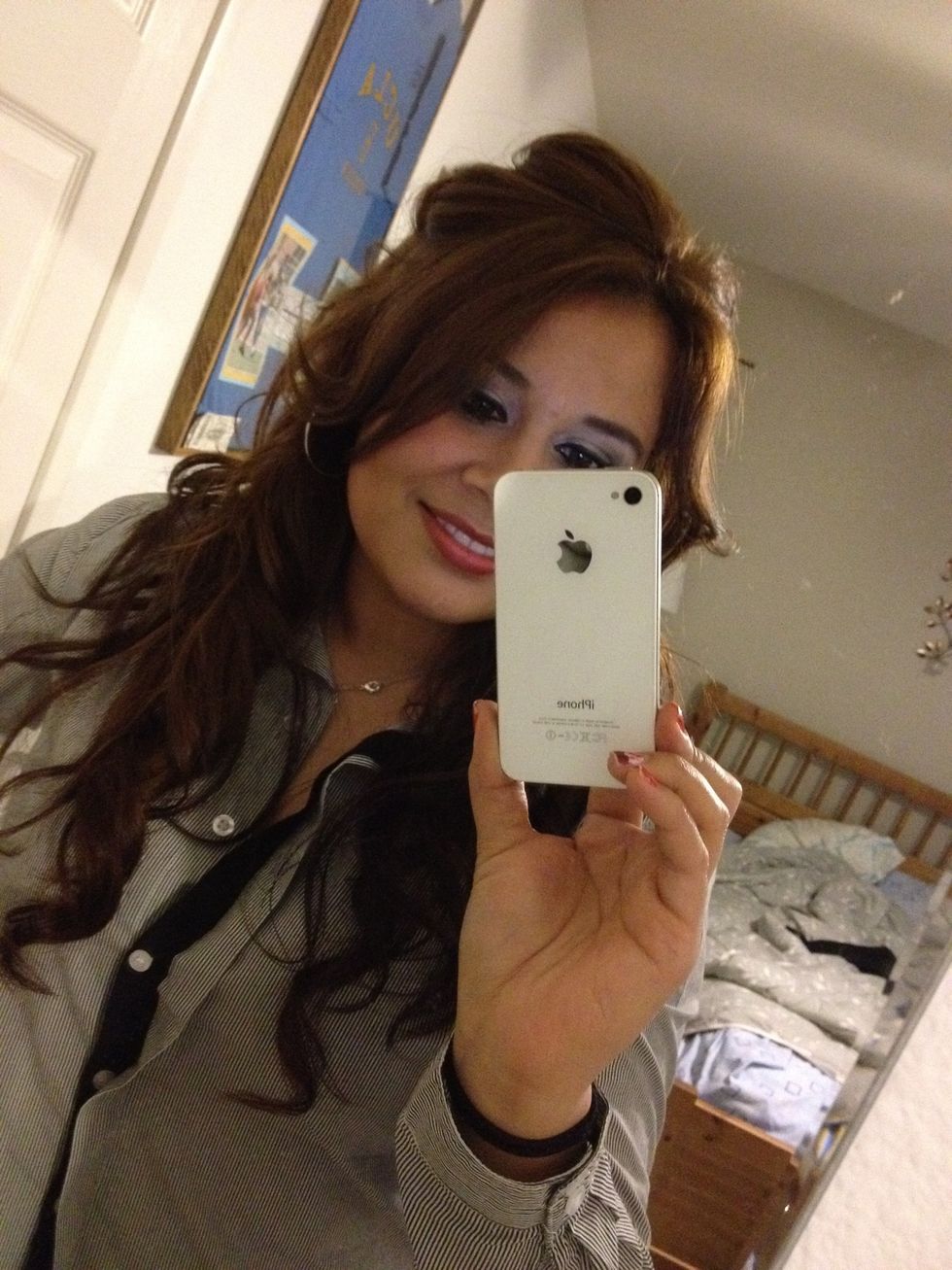 One finished this is how it looks. Hope you girls enjoy :)