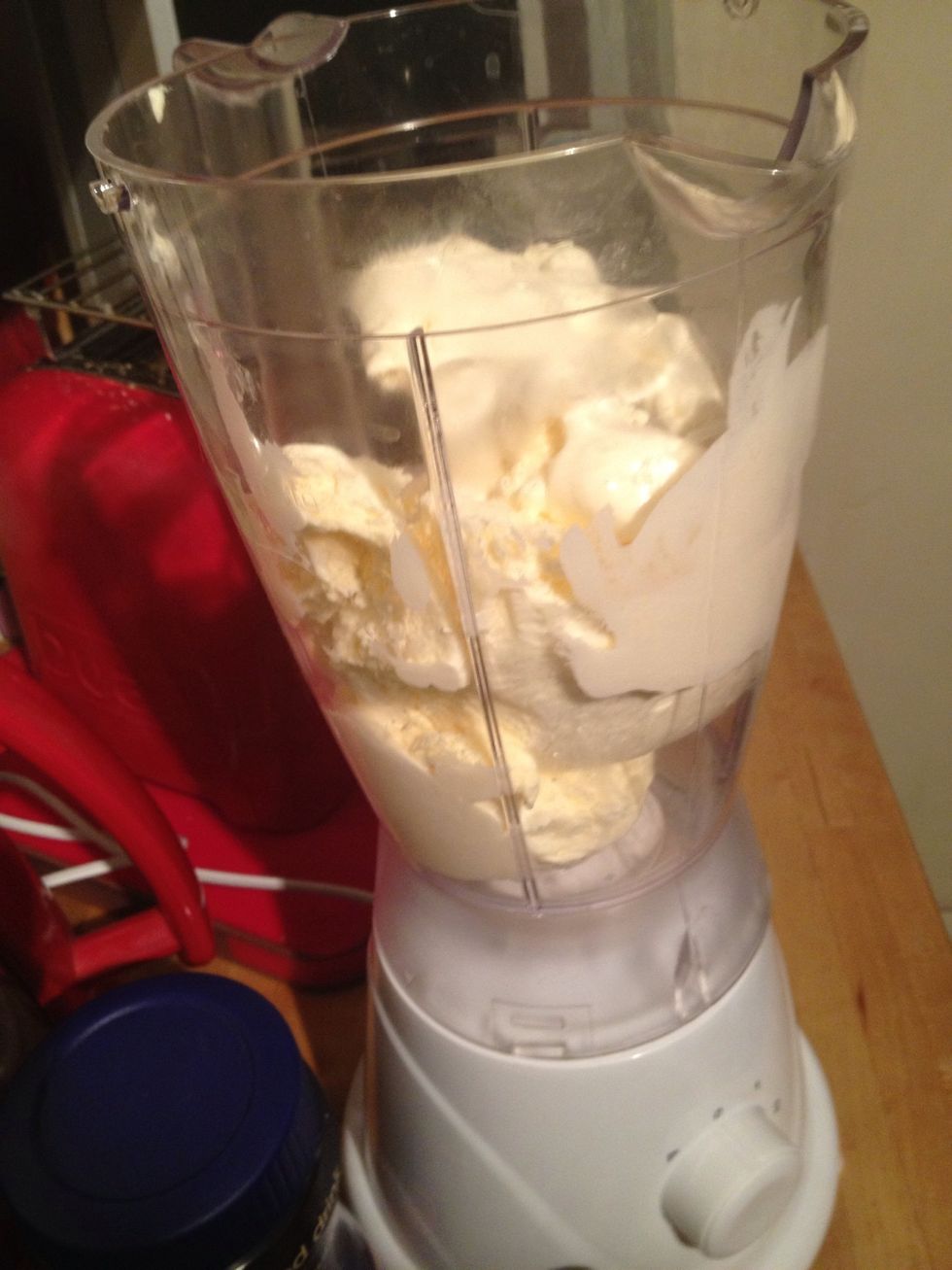 One litre should make three big glasses of milkshake