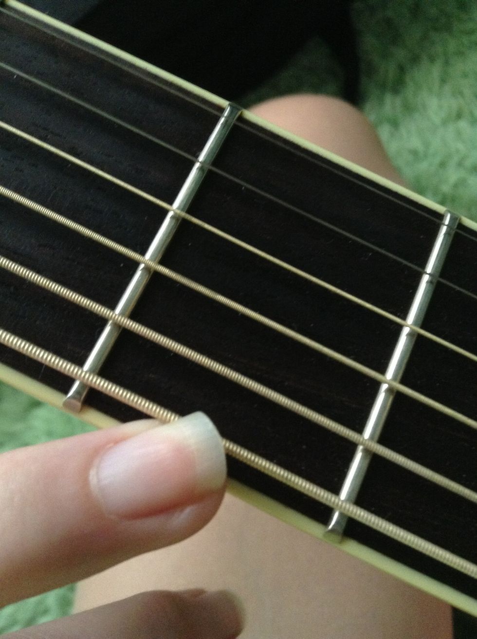 one on the upper E,