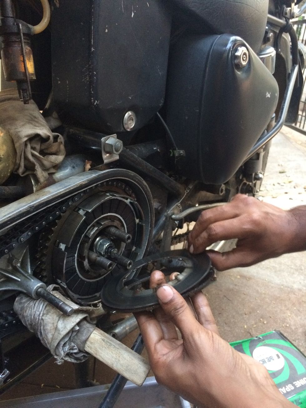 One plate at a time to remember the sequence