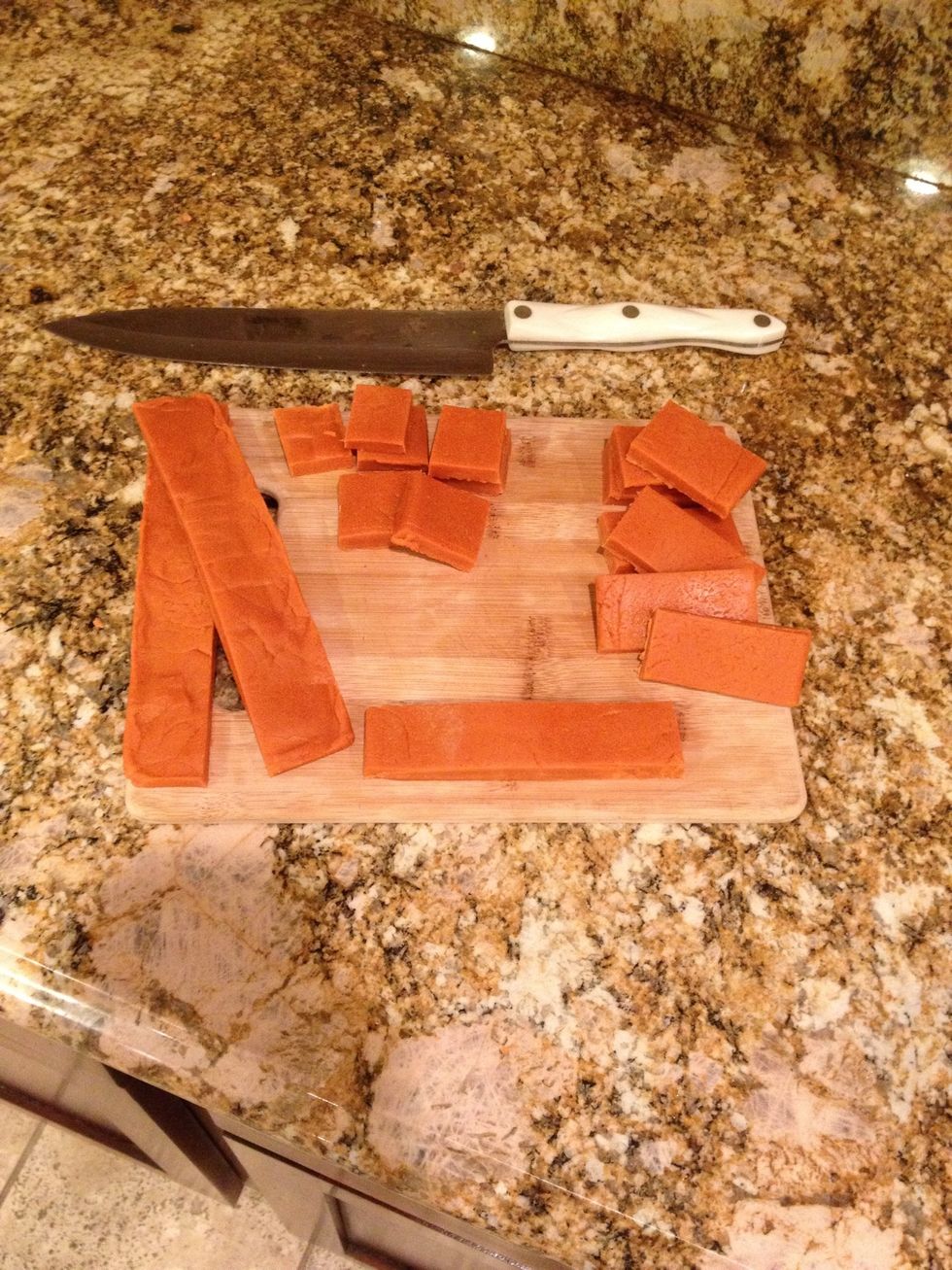 One thing that's nice about this is that you can customize the bars to any size. You could even cut out different shapes. Anyways, cut down to the size you want.