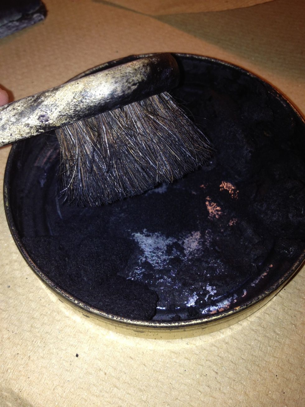 One you have gone around the boot, take the small round brush and move it in a circular motion in the polish.