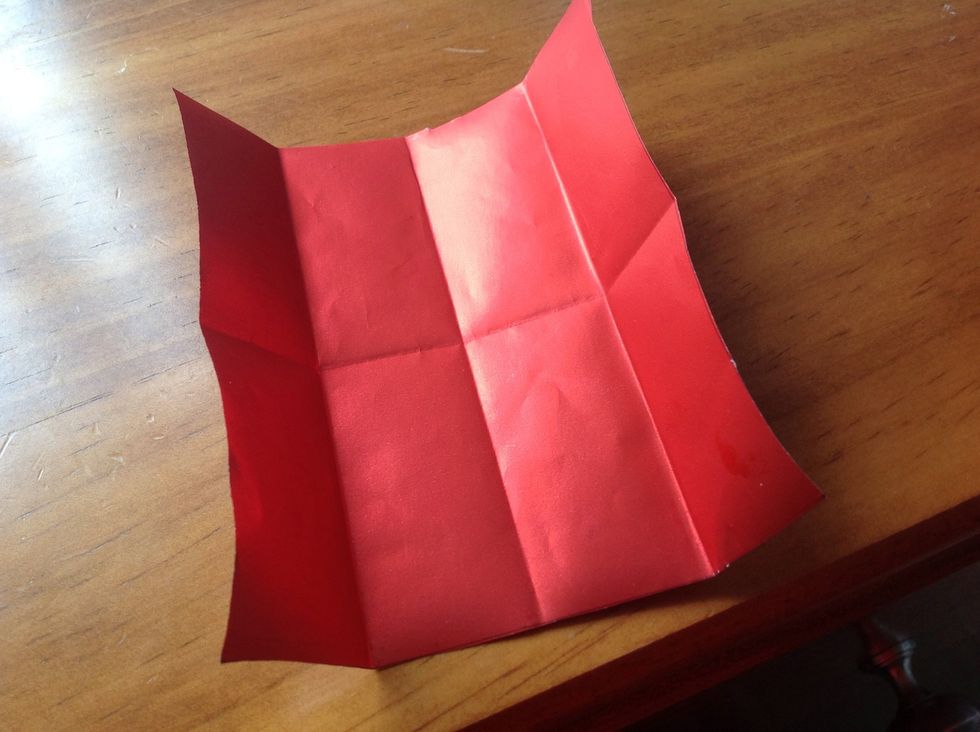 Open it, and it should look like the picture.