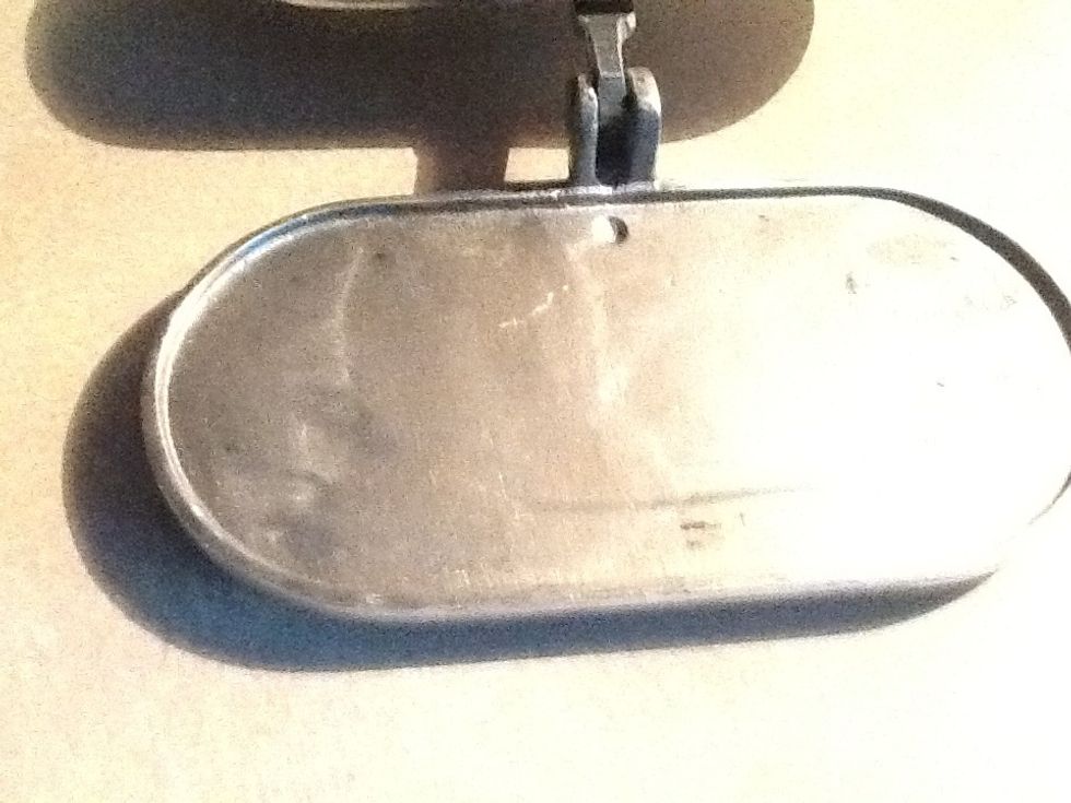 Open press place 2 pieces of plastic