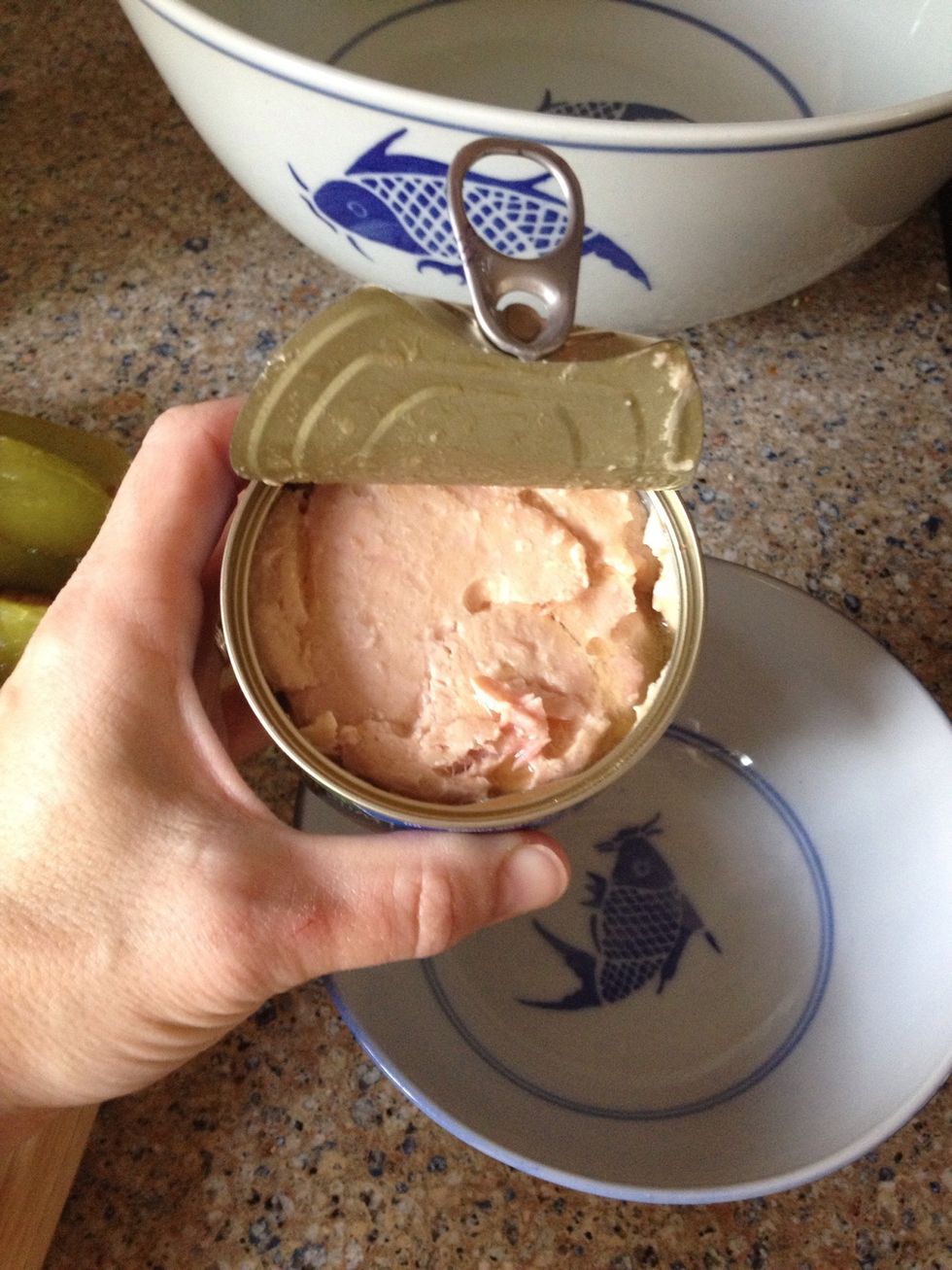 Open your can of tuna.