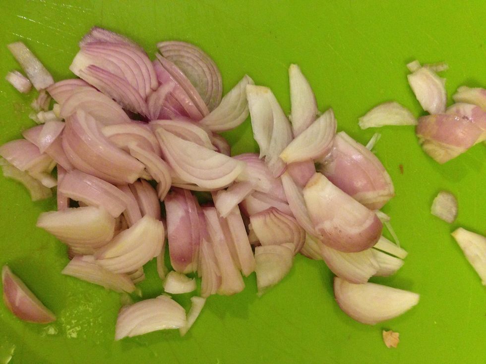 (Optional) add sliced shallots
