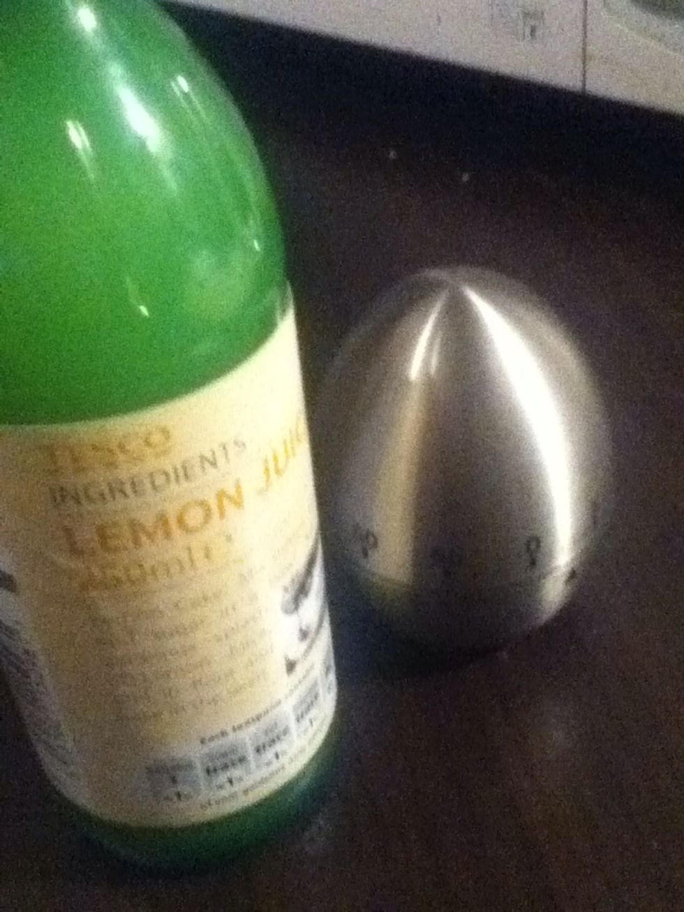 Optional Drizzle lemon juice to give more flavour. Place back into oven for another 3-5 minutes.