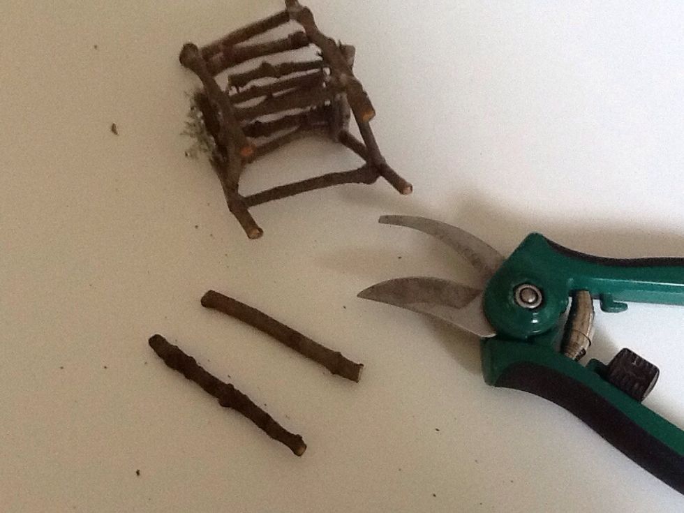 Optional: Get your last two stretchers trim them carefully to fit like an "X" on the bottom of your chair. Ang glue them on.