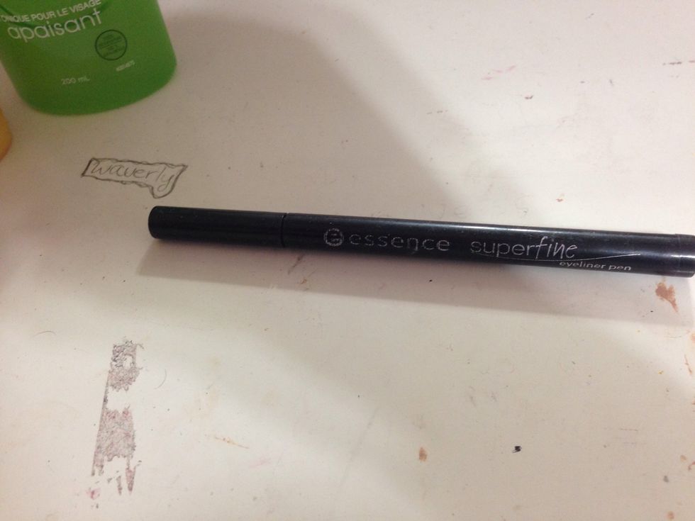 OPTIONAL: if you want your eyelashes to look thicker take a super fine tip eyeliner and put it as close as you can to your lash line