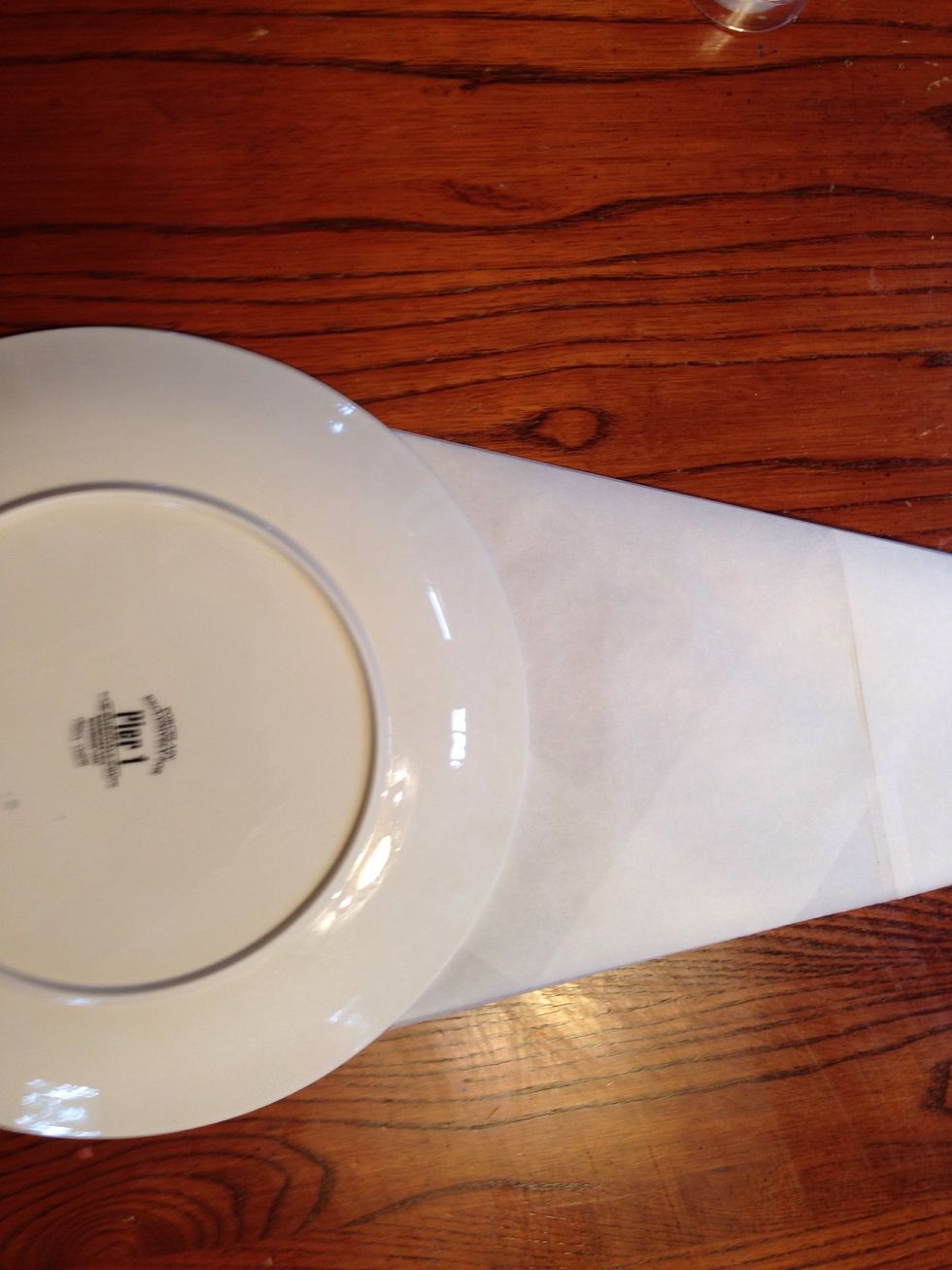 Optional step. I used a large plate to make the scallop. Trace the arc.