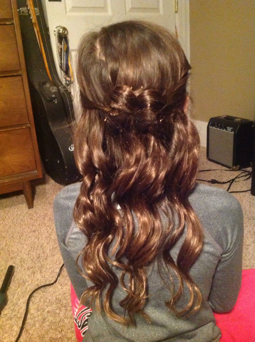 Optional: you can curl the hair if you'd like!