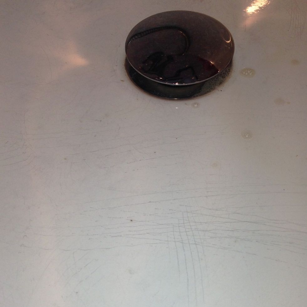 How to remove scratches from a bath B+C Guides