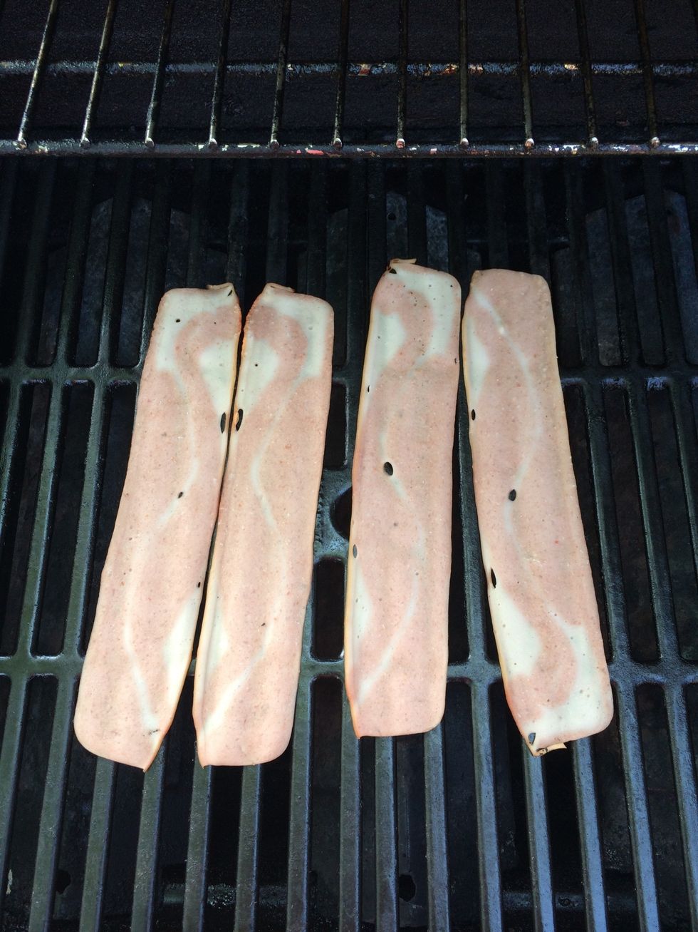 Out your chicken bacon on the grill vertically so each piece can be over the heat. I tried it horizontally , and this is what worked for me so I shall stick to it \u263a\ufe0f