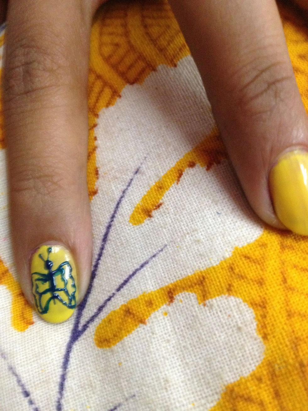 Outline and draw the butterfly