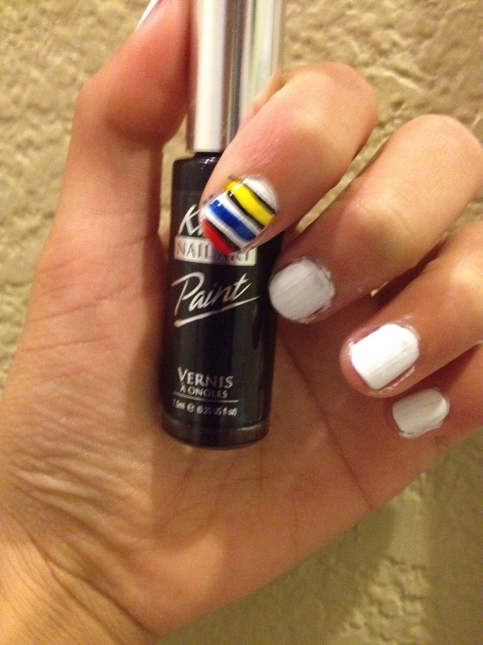Outline whichever color lines you want. Add as many or as little black lines as you like;)
