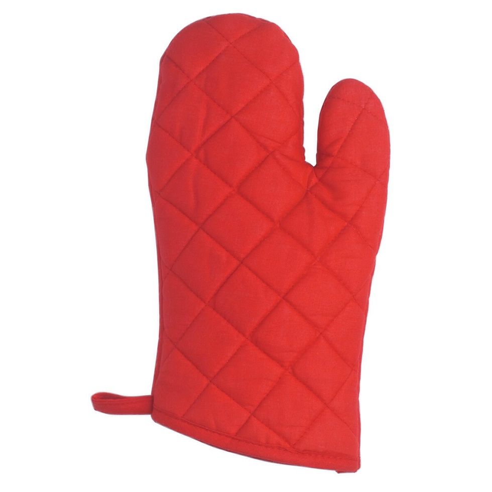 Oven mitt I can use an oven mitt so I don't burn myself You use this because you don't want to burn yourslef