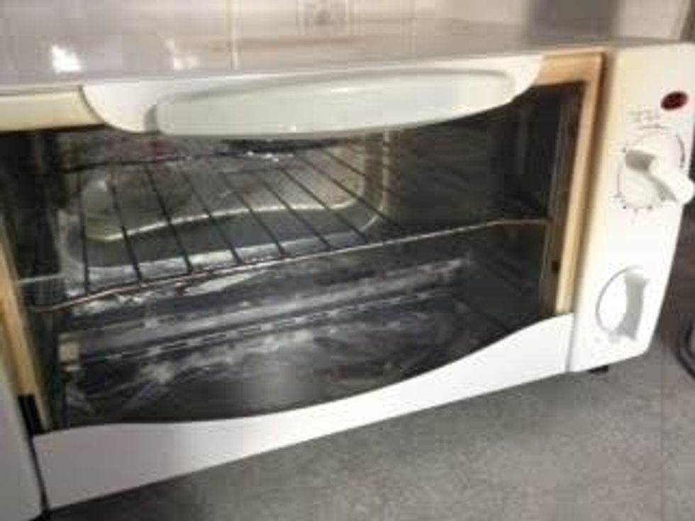 Oven used to make Genius Healthy Avocado.