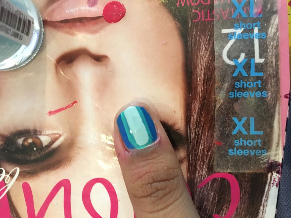 Paint a stripe on the turquoise