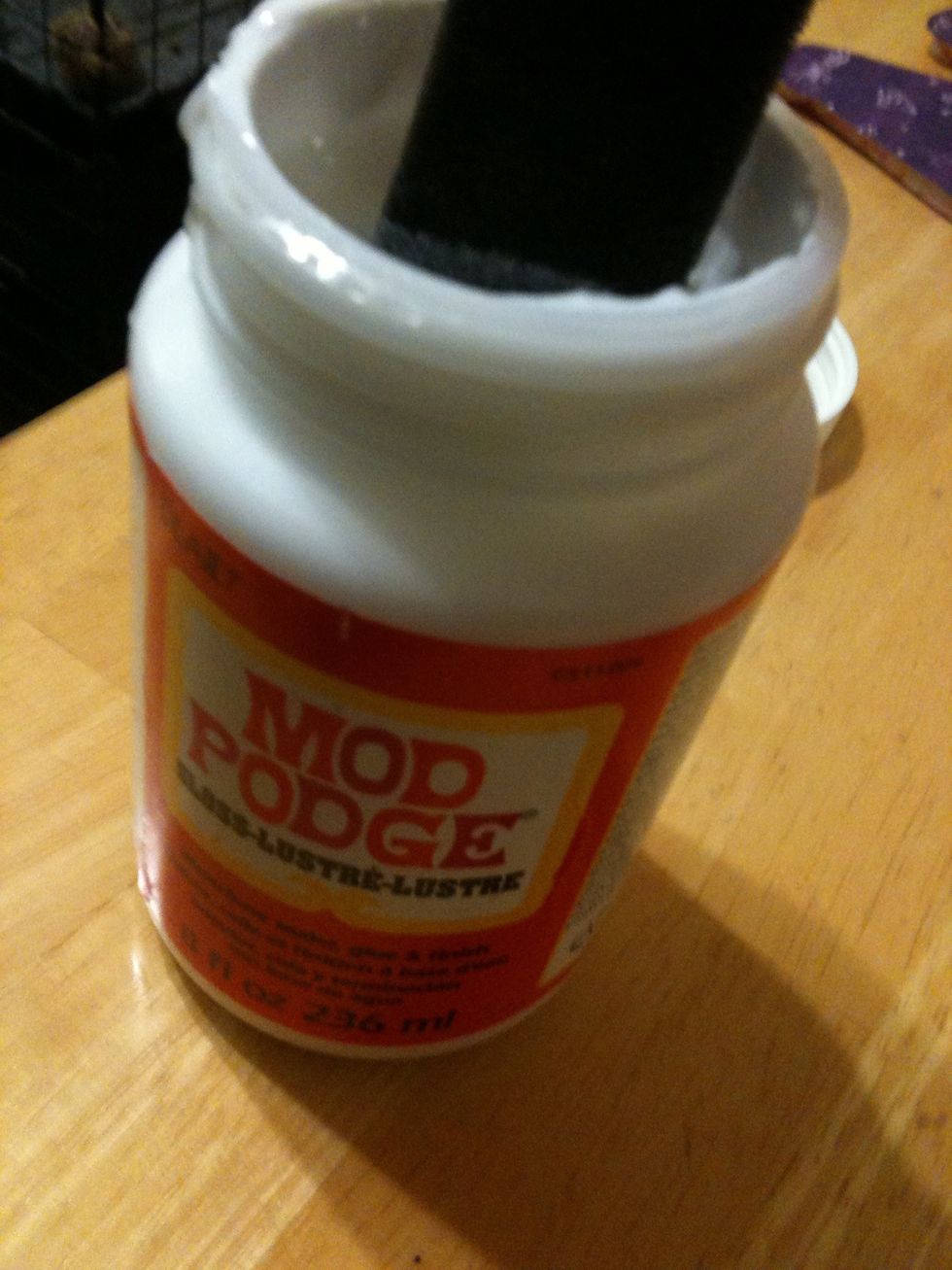 Paint a thin layer of mod Podge on your letter