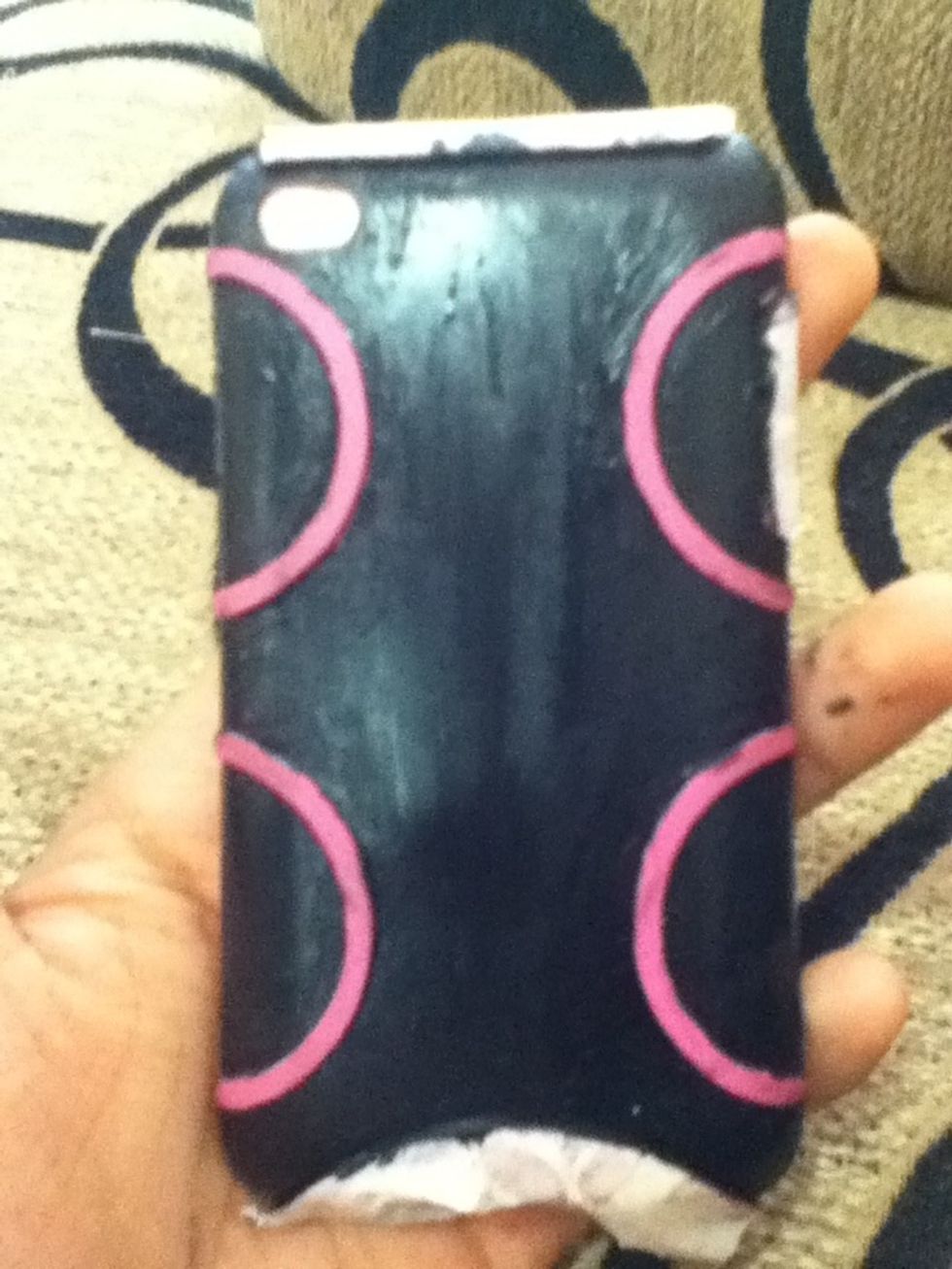 Paint all areas except da ones u don't wanna tape