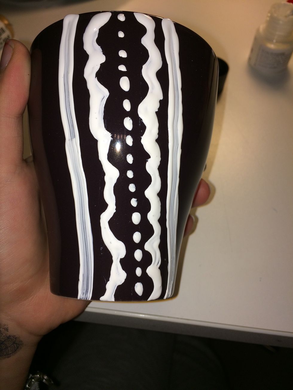 Paint lines next to waves