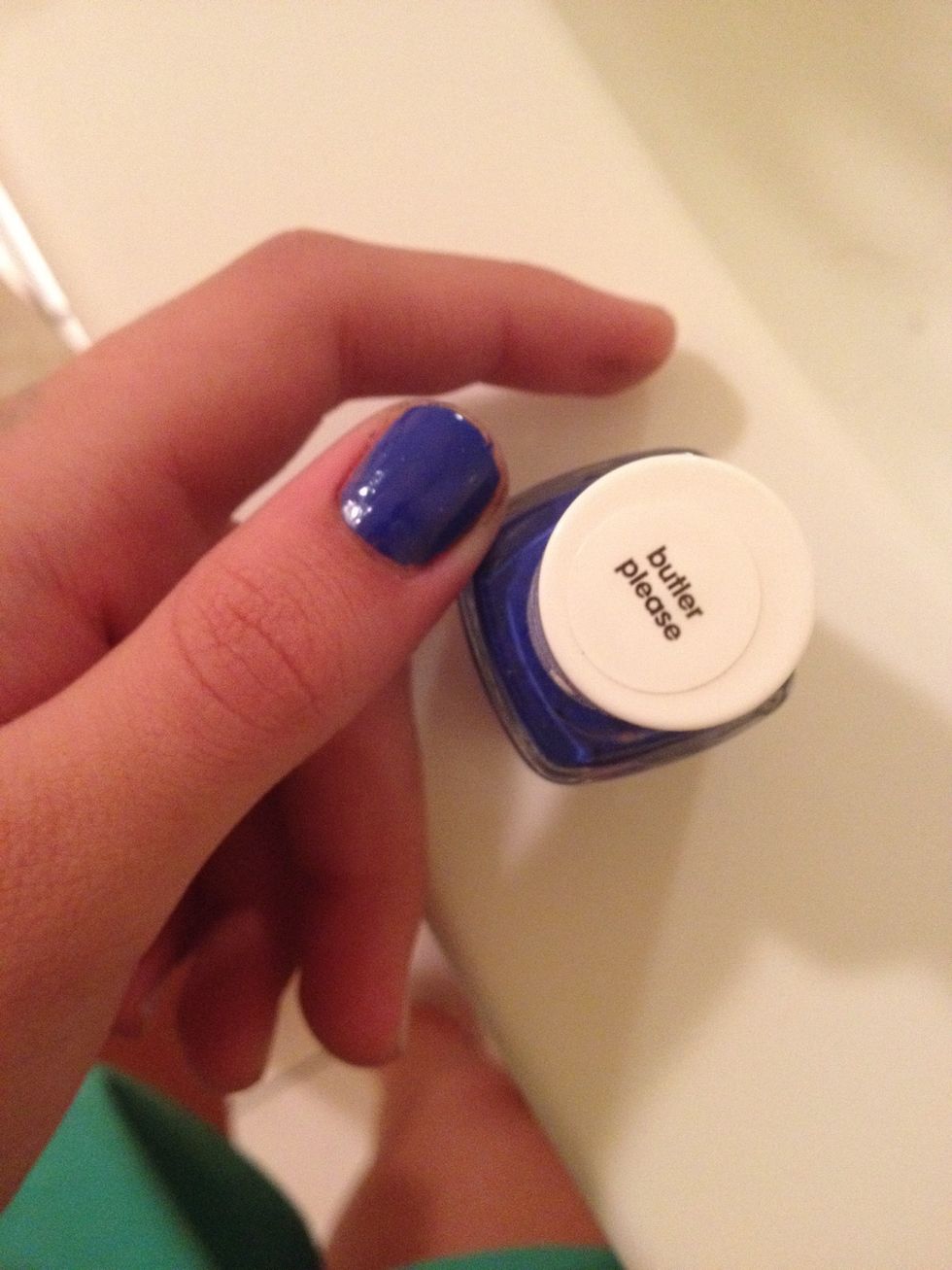 Paint nails the dark blue base color\ud83d\udc99