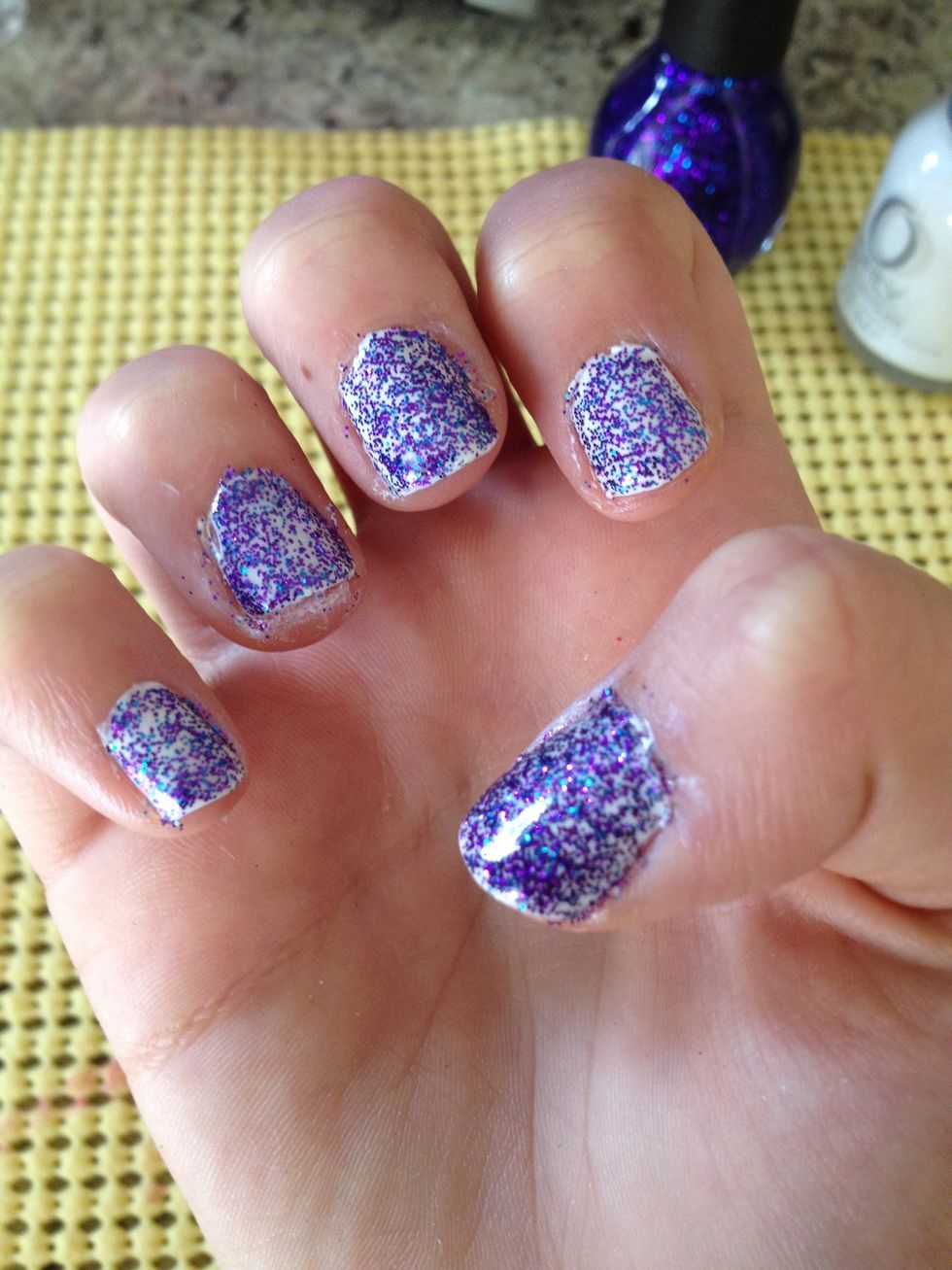 paint one coat of the glitter over the dry color coat