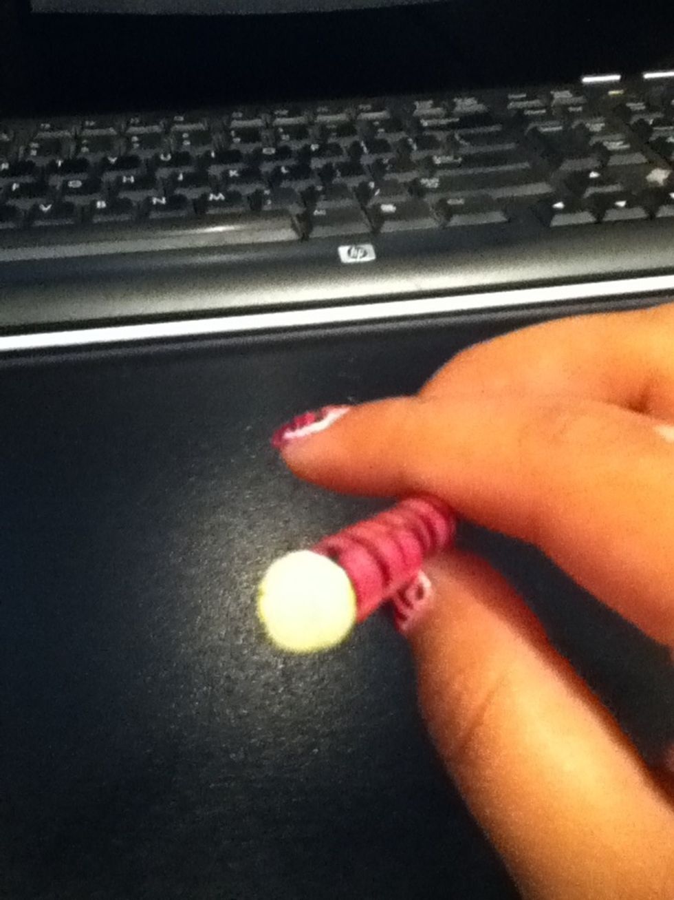 Paint the top of the pencil yellow (optional)