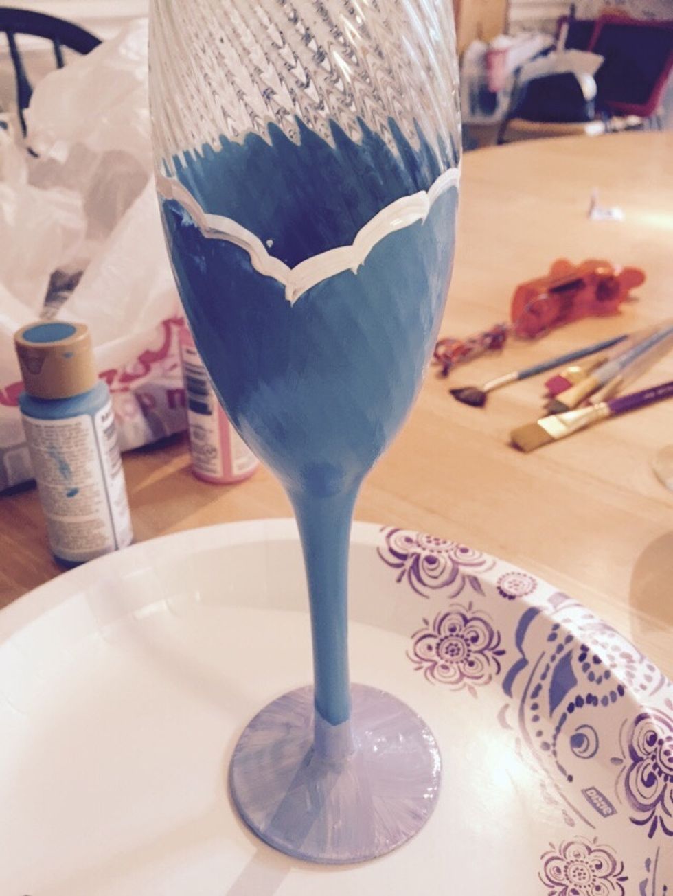 Paint the top of the tail, the color of your choice