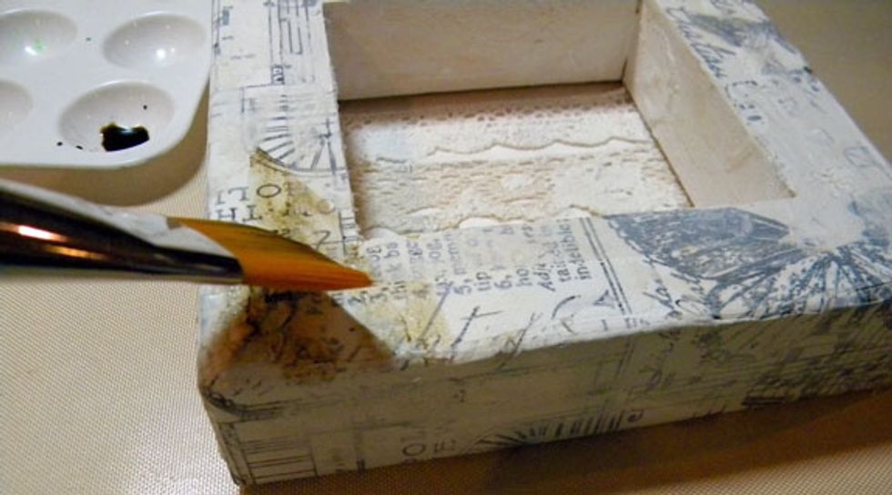 Paint Warm Colorations Spray randomly around the canvas and let dry.