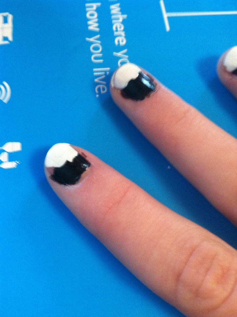 Paint white in the open area.