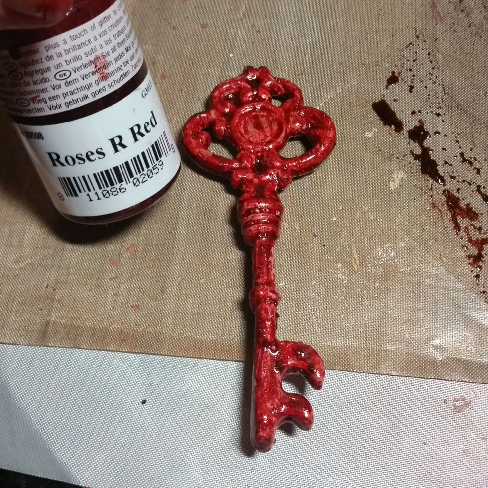 Paint with Roses R Red Glimmer Glam, 2 coats.