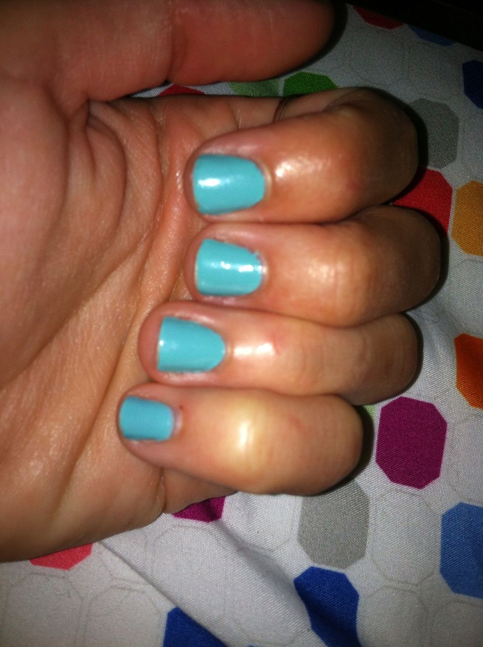 Paint your nails sea foam green