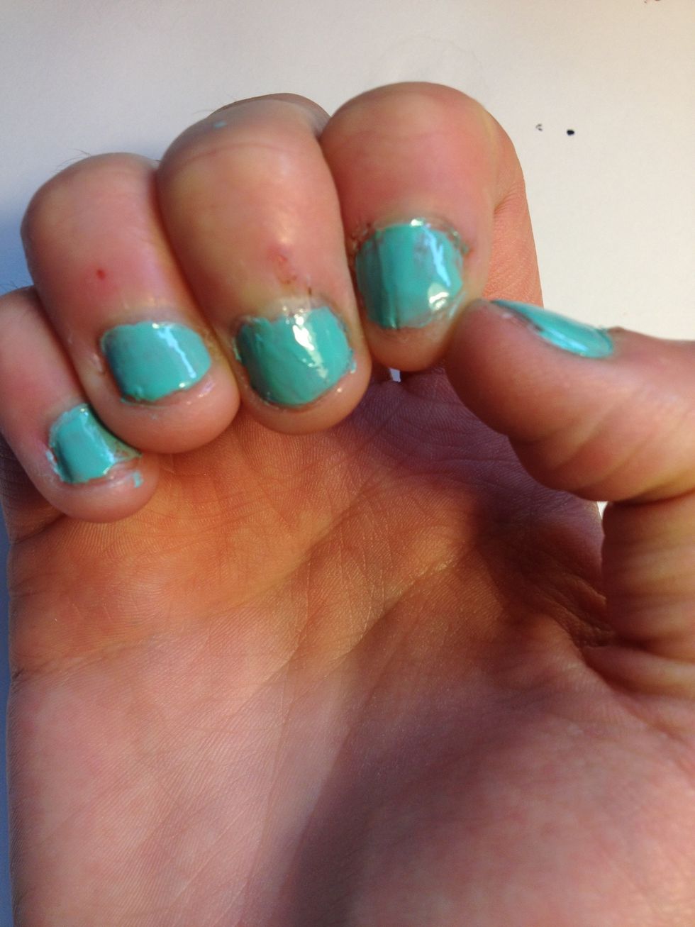 Paint your nails with a blue base coat.