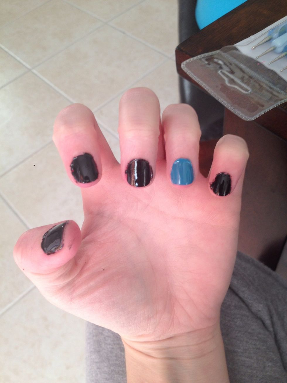 Paint your ring finger a light blue