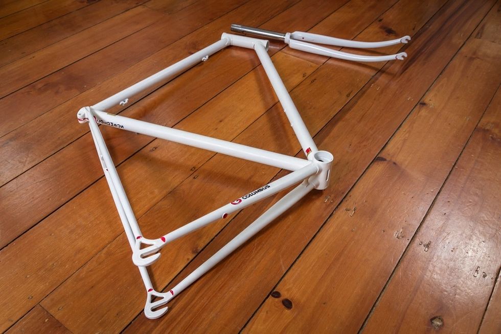 Painted frame with M5 nutsert.