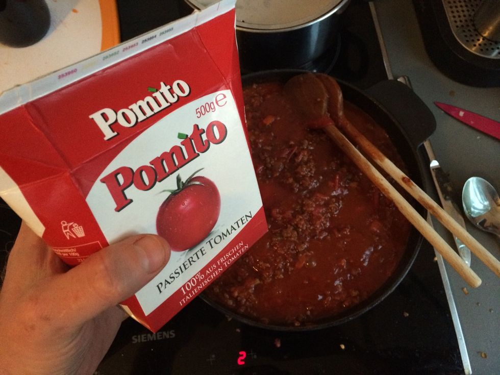 Passierte Tomaten zum Verd\u00fcnnen.