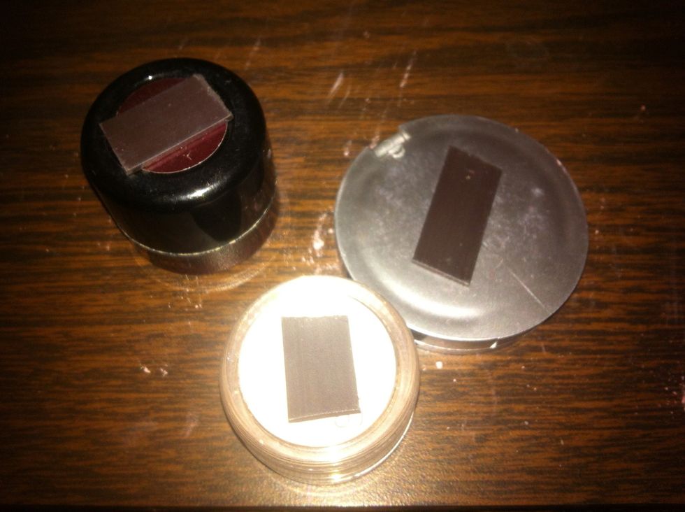 Paste the magnets on the back of your make-up