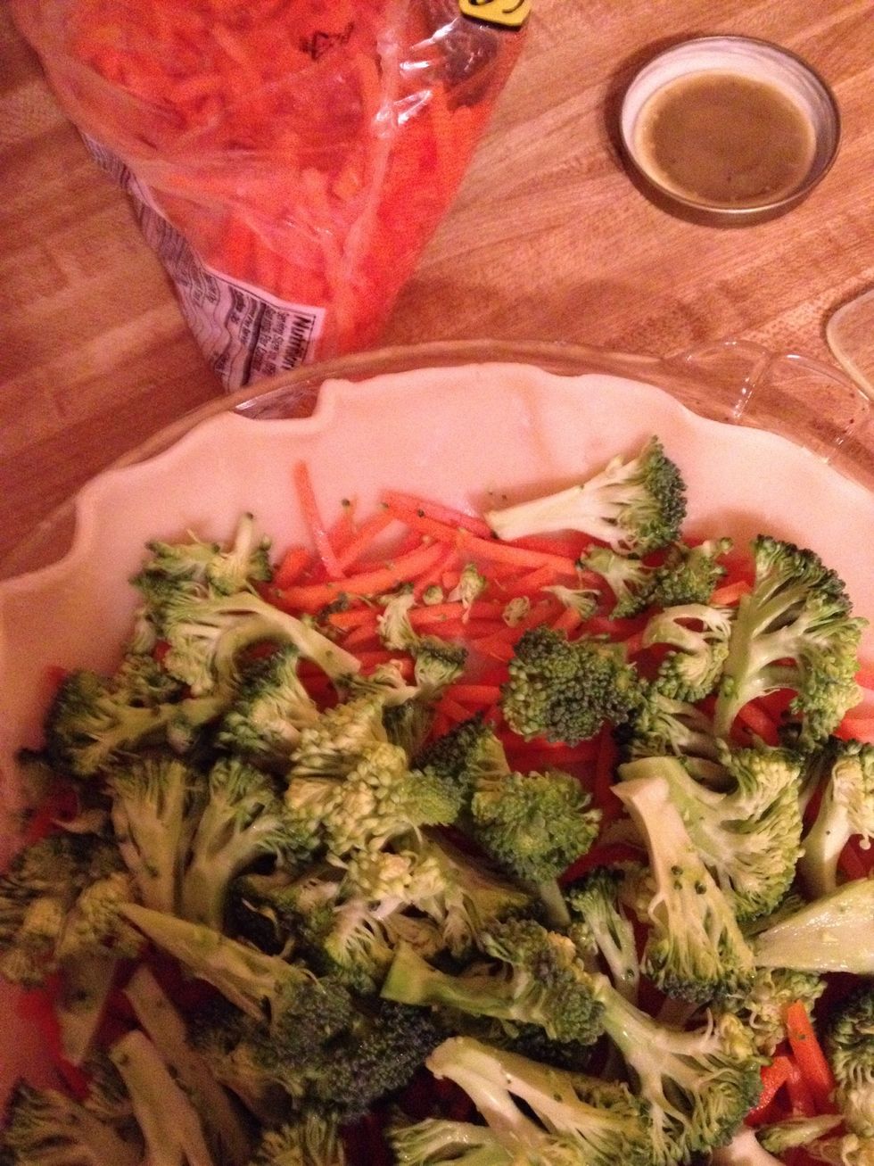 Pat crust into pie plate. Cover bottom of crust with carrots. Add broccoli on top of carrots.