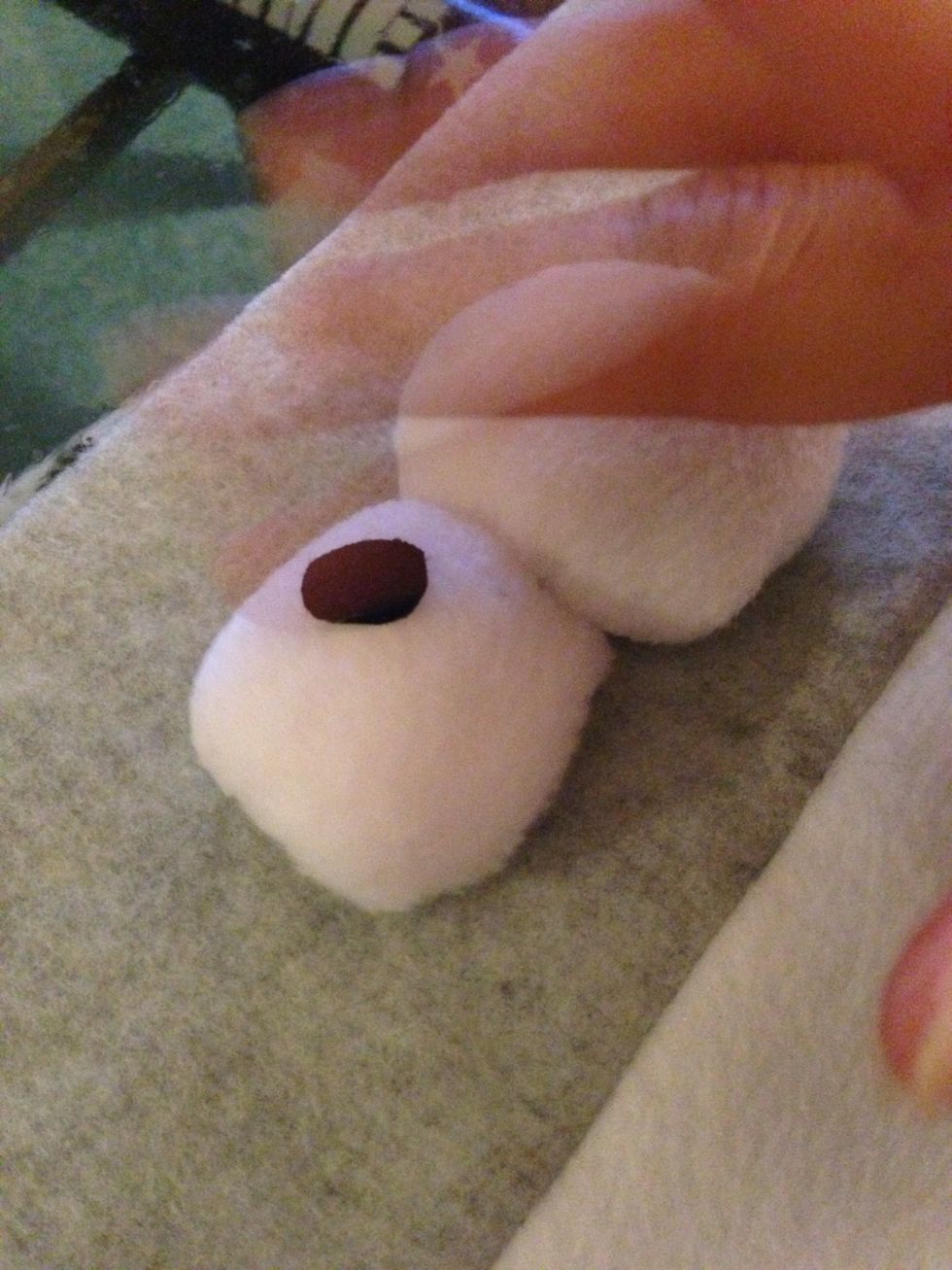 Pat pat pat down the eye