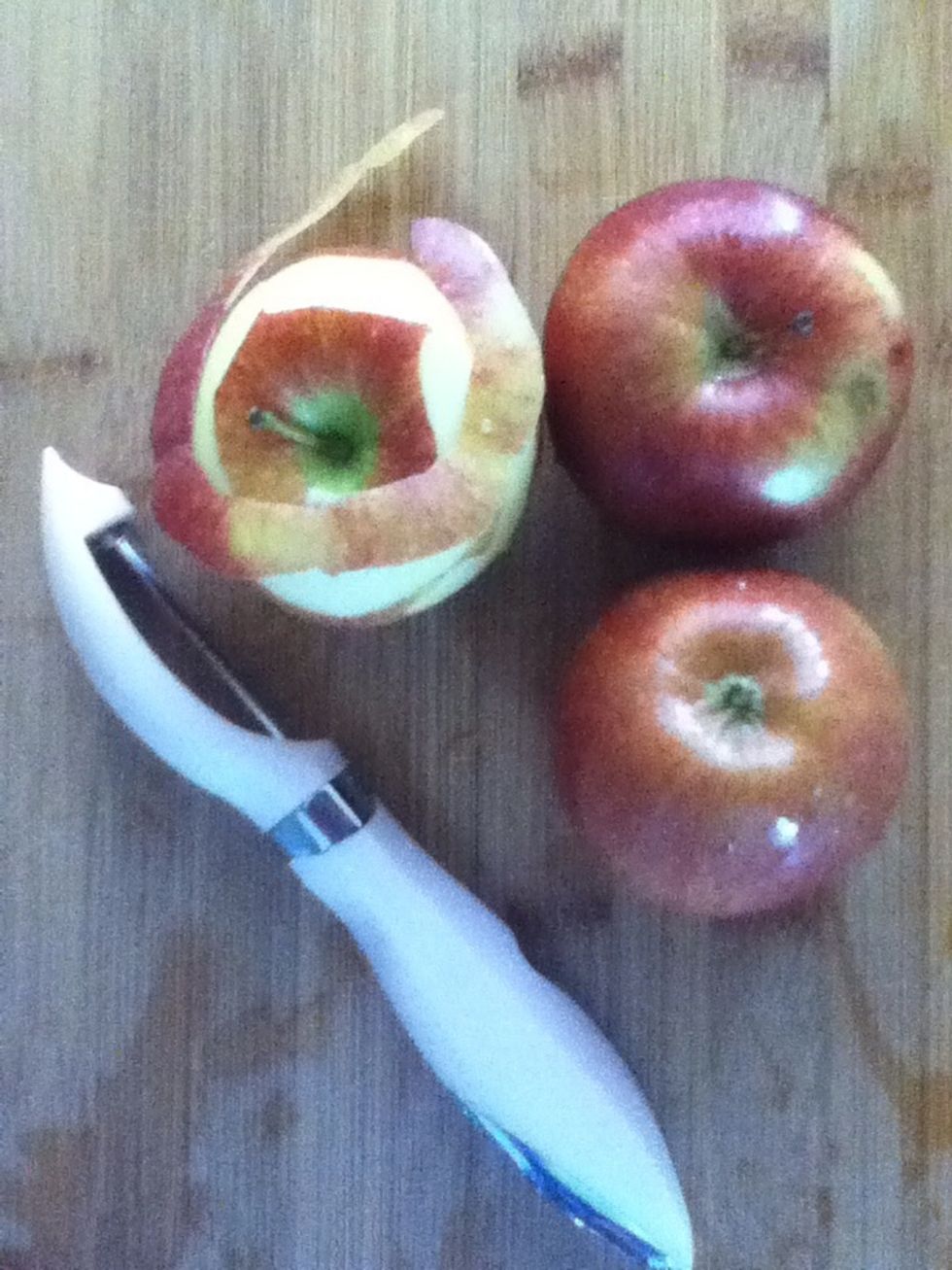 Peel 3 apples